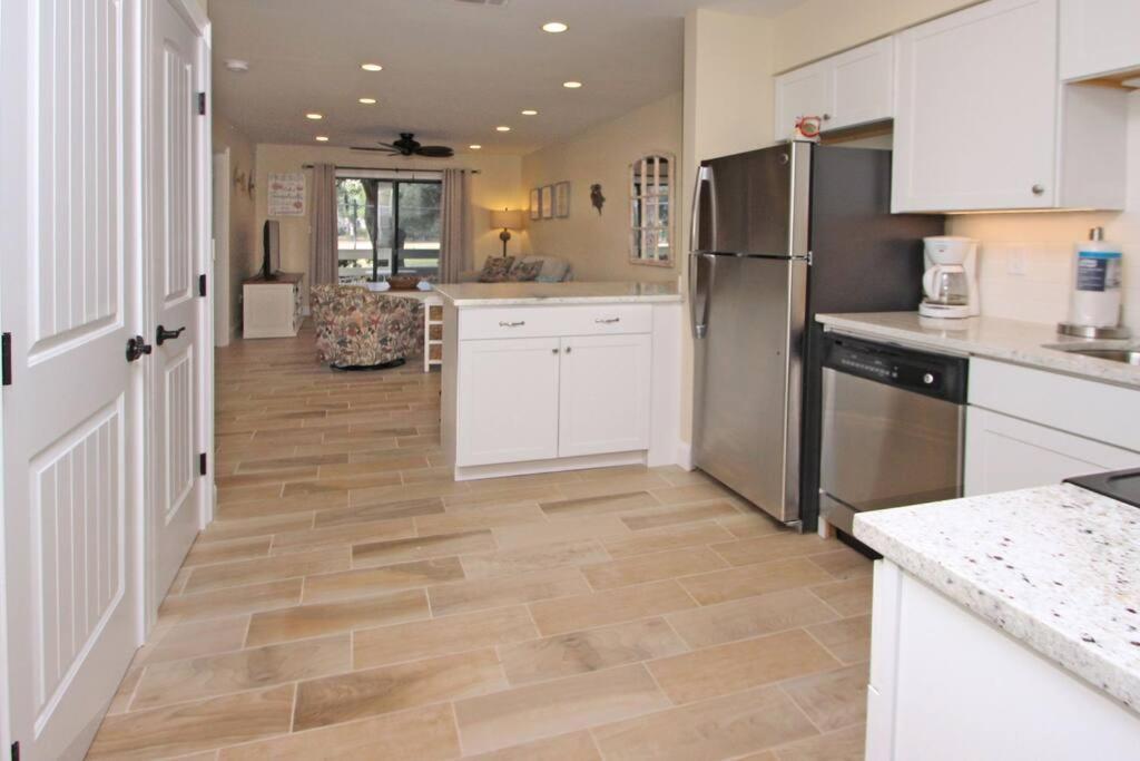 Cute 2 Bedroom, 2 Bath Condo At Folly Field Beach Hilton Head Island Exterior foto